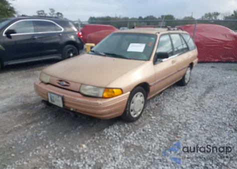 1994 Ford Escort Lx/Sport z USA, uszkodzony, nr VIN 1FARP15J0RW115269